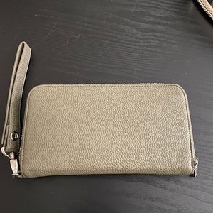 Thirty-One All About The Benjamins Wallet